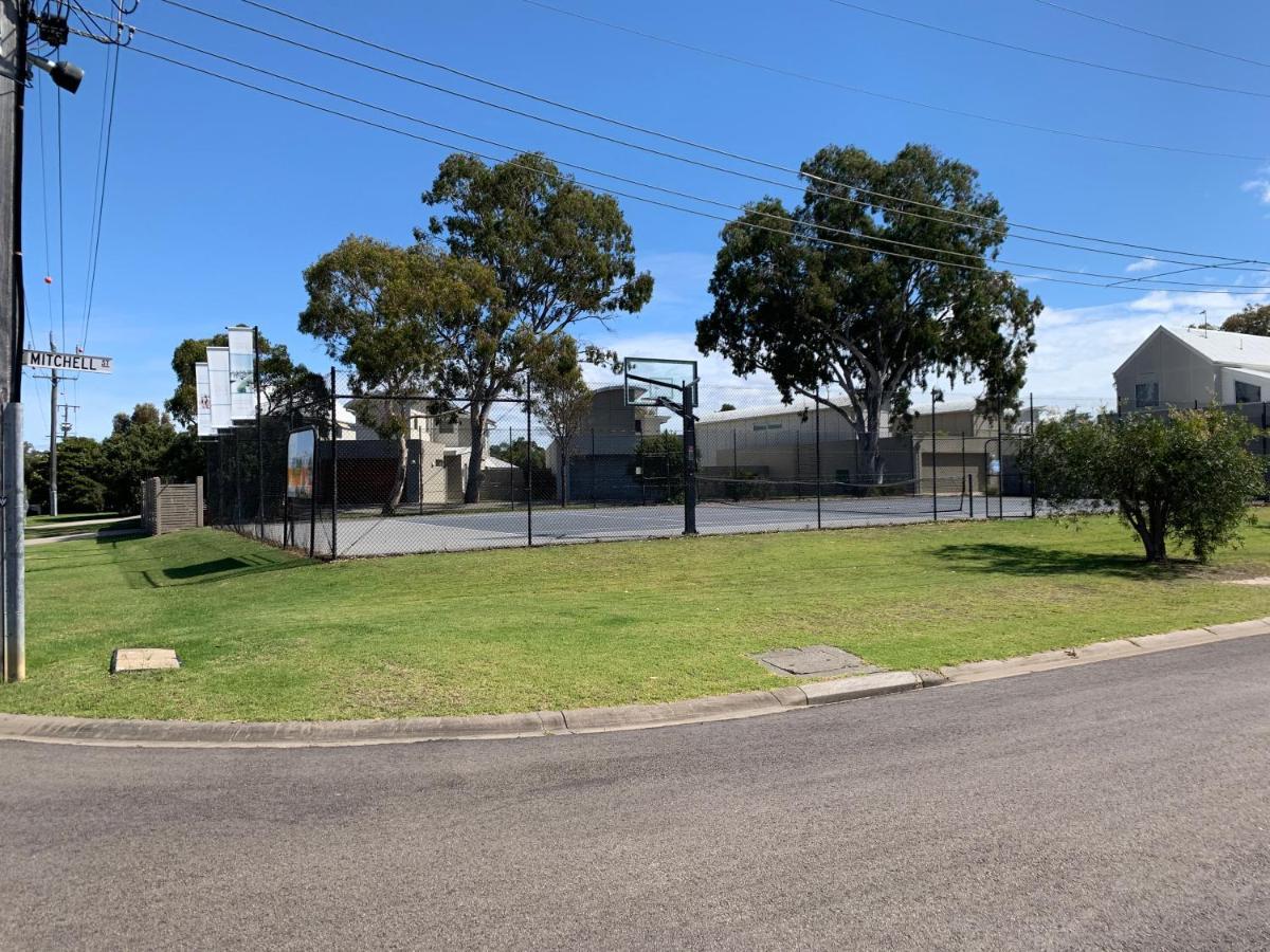Captains Cove Ground Floor Luxury Apartments Paynesville Exterior photo