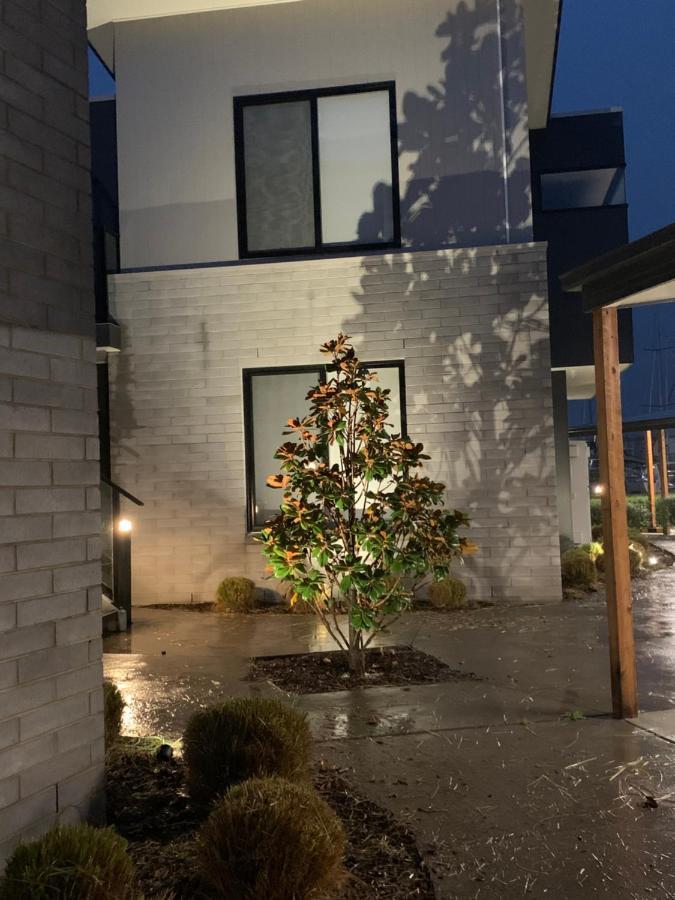 Captains Cove Ground Floor Luxury Apartments Paynesville Exterior photo