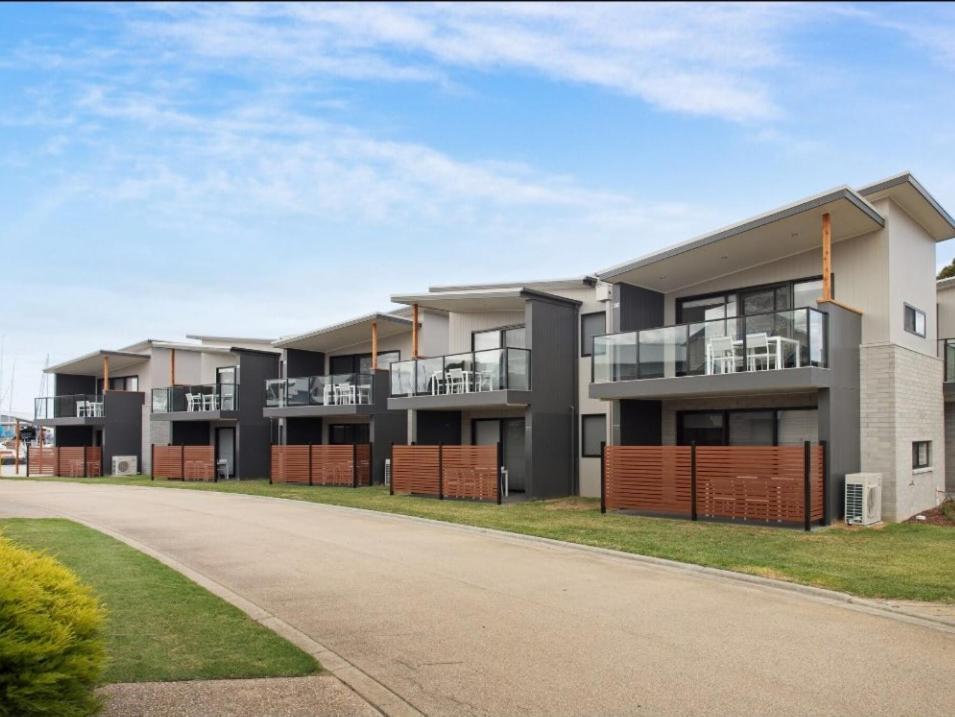 Captains Cove Ground Floor Luxury Apartments Paynesville Exterior photo